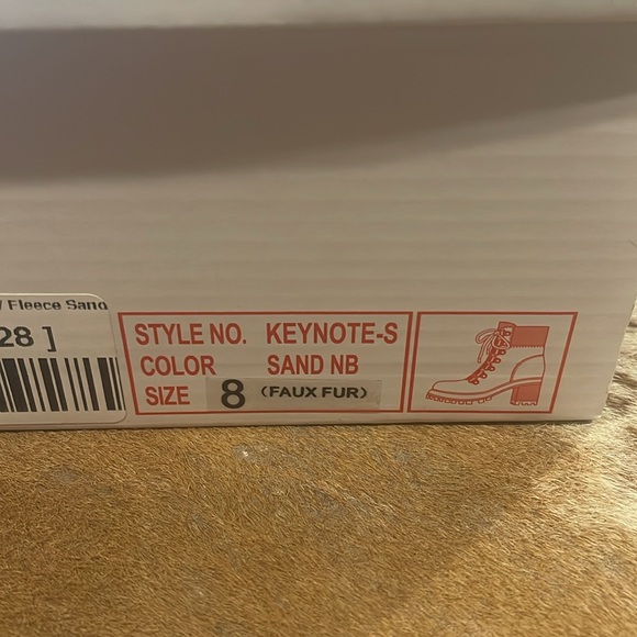 Booties. - Picture 5 of 5